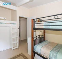 Batehaven Beach House - Holiday Cairns