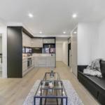 A Modern 2BR Apt 5 Min Walk To Melbourne Central - Holiday Cairns 0
