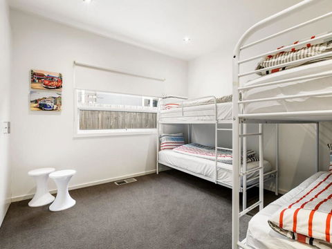 FAIRSEA RETREAT RYE - Holiday Cairns 1