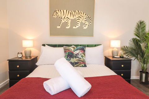 Fairview Cottage - Holiday Cairns 1