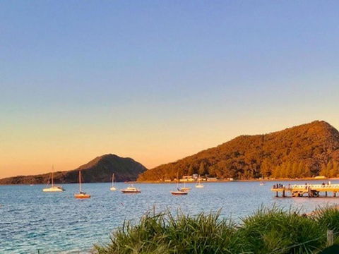 C A L M At Beautiful Shoal Bay - Holiday Cairns 1