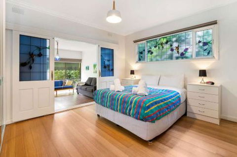 Lighthouse Cottage - Holiday Cairns 4