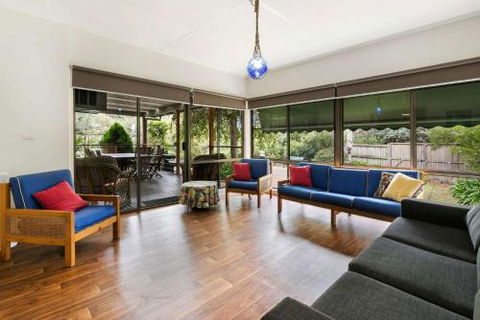 Lighthouse Cottage - Holiday Cairns 3