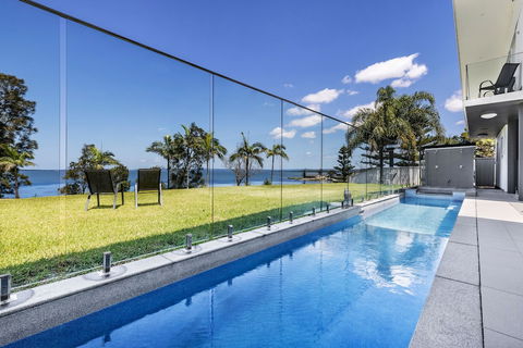Lakes Resort - Holiday Cairns 0
