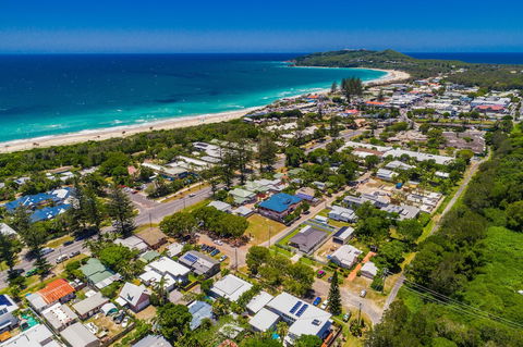 A PERFECT STAY - Aaloka Bay - Holiday Cairns 0