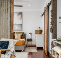 Black Beauty Studio - Holiday Cairns