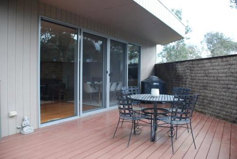SURF Side SECRET INVERLOCH - Holiday Cairns 4