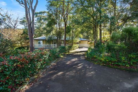 Hilldo Lovely Mountainside Accommodation - Holiday Cairns 0