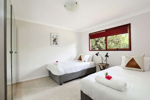 Mountain Den - Holiday Cairns 3