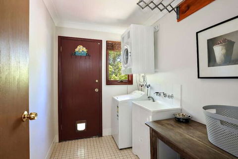 Mountain Den - Holiday Cairns 4