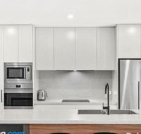 Modern Family Retreat 12 Minell Close - Holiday Cairns