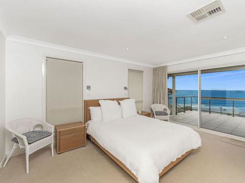 VIEWTOPIA Gerroa 4pm Check Out Sundays - Holiday Cairns 2