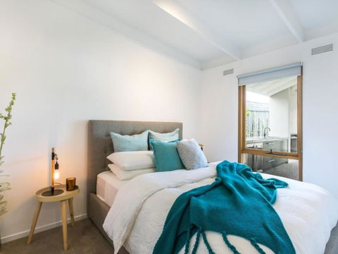 Stunning Sorrento Escape With Pool - Holiday Cairns 1