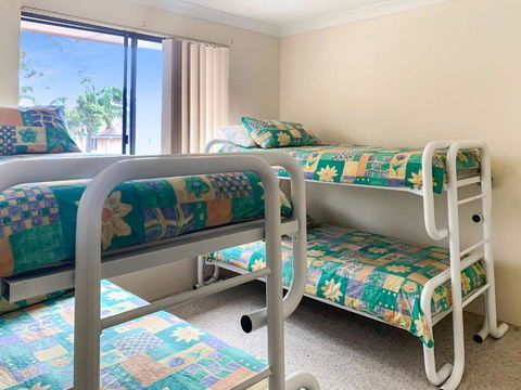 Fairburn Apartment 6 - Holiday Cairns 3