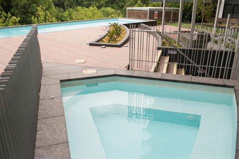 KUI Manhattan Apartments - Holiday Cairns 3