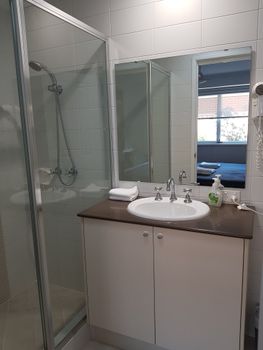 Oceanside Retreat Busselton - Holiday Cairns 1