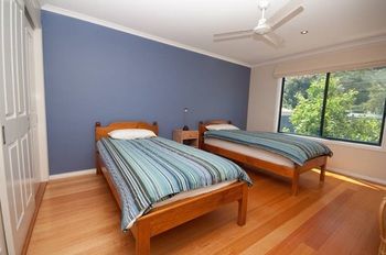 Holiday Makers - Holiday Cairns 0