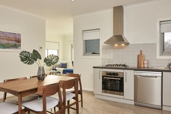 Cute Homey Apartment In Chadstone - Holiday Cairns 2