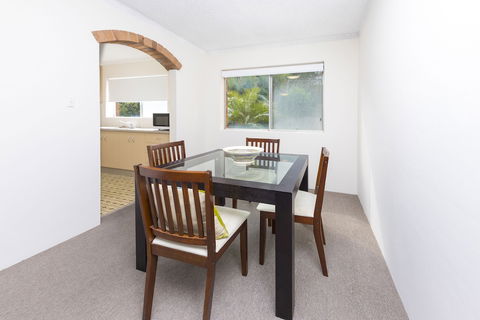 Dolphin Court Unit 1 - Holiday Cairns 4