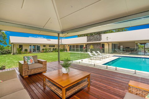 A PERFECT STAY - Serene Myocum - Holiday Cairns 4