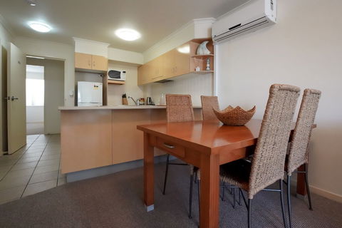 The Marina Unit 310 - Holiday Cairns 1