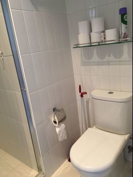 V Apartment - Holiday Cairns 5