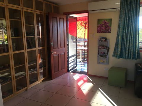 Westside Storey - Holiday Cairns 4