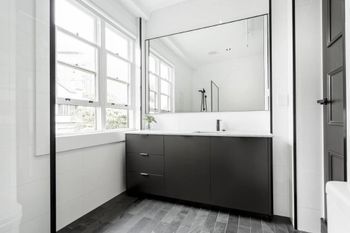 Stunning City Apartment H350 - Holiday Cairns 2