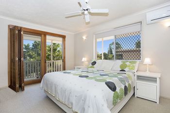 Burleigh Heights - Holiday Cairns 6