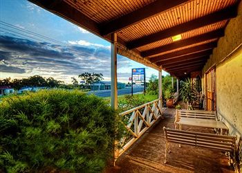 Comfort Inn Goldfields - Holiday Cairns 1