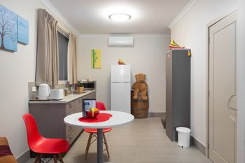 The Executive B & B - Holiday Cairns 3