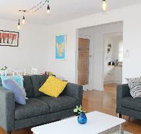 Newly Renovated Unit Waters Edge - Holiday Cairns