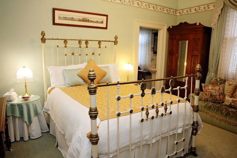 Forgandenny Bed & Breakfast - Holiday Cairns 1