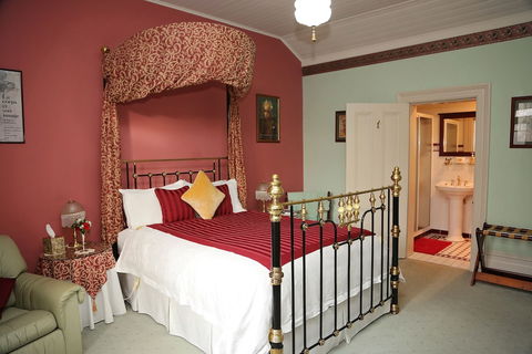 Forgandenny Bed & Breakfast - Holiday Cairns 6