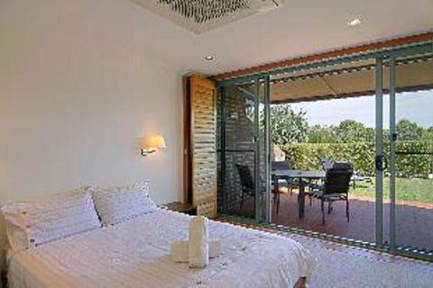 A PERFECT STAY 3 James Cook Apartments - Holiday Cairns 5