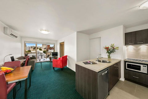 Melbourne Carlton Central Apartment Hotel - Holiday Cairns 5