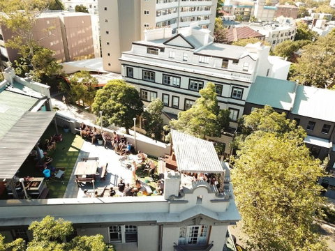 Mad Monkey Backpackers Bayswater - Holiday Cairns 0