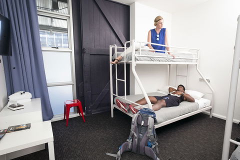 Sydney Railway Square YHA - Hostel - Holiday Cairns 5