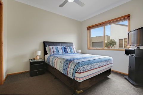 Apartments On Church - Unit 7 - Holiday Cairns 3