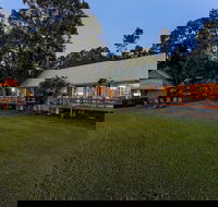 Vineyard Hill - Holiday Cairns