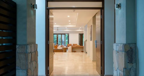 Sea Temple Port Douglas 3 Bedroom Luxury Villa - Holiday Cairns 5