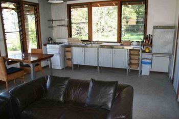 The Cedars Cottages - Holiday Cairns 5