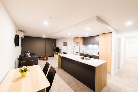 MidNight Apartment - Holiday Cairns 3