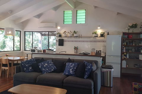 1 Bedroom Home Surrounded By Nature - Holiday Cairns 3