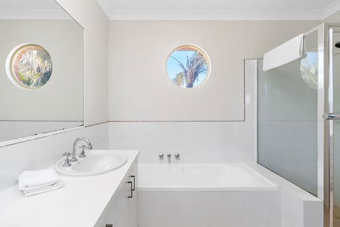 Bayside Court Apartments - Holiday Cairns 7