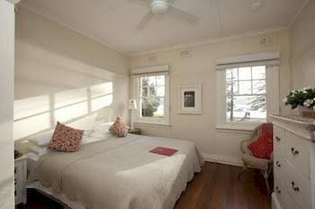 Barrenjoey House - Holiday Cairns 0