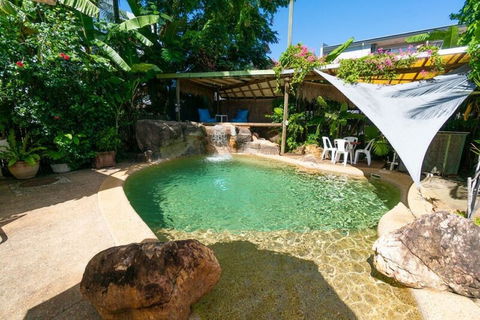 Floriana Guest House - Holiday Cairns 1