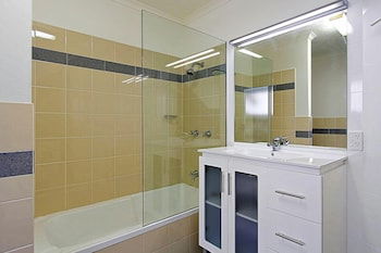 A PERFECT STAY - Clarkes Beach Villa - Holiday Cairns 2