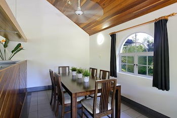 A PERFECT STAY - Clarkes Beach Villa - Holiday Cairns 4