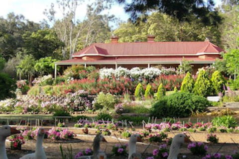 Ford House Retreat - Holiday Cairns 0